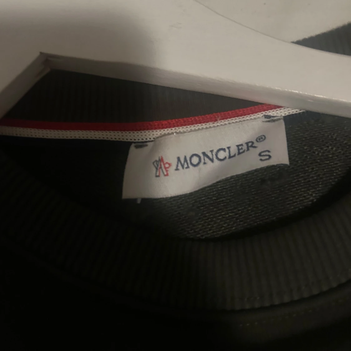 Grön Moncler sweatshirt med broderad logga - 1