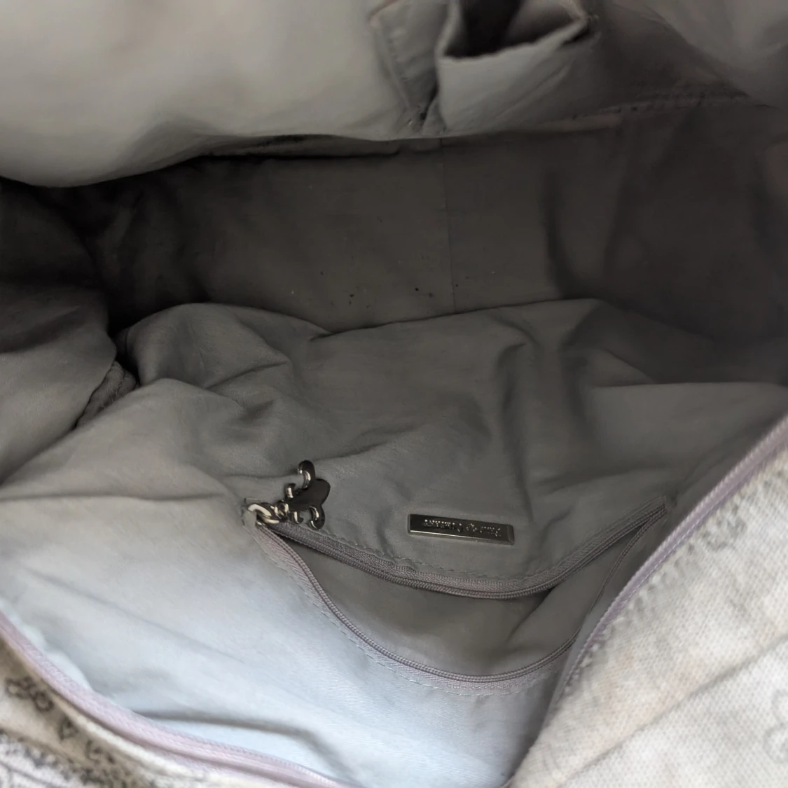 Grå handväska från Friis & Company - 4
