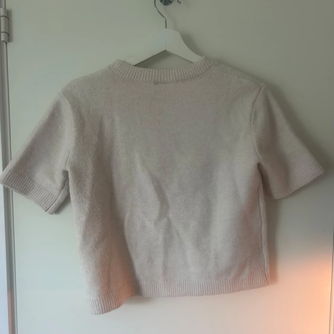 Beige stickad tröja från Kappahl - 1