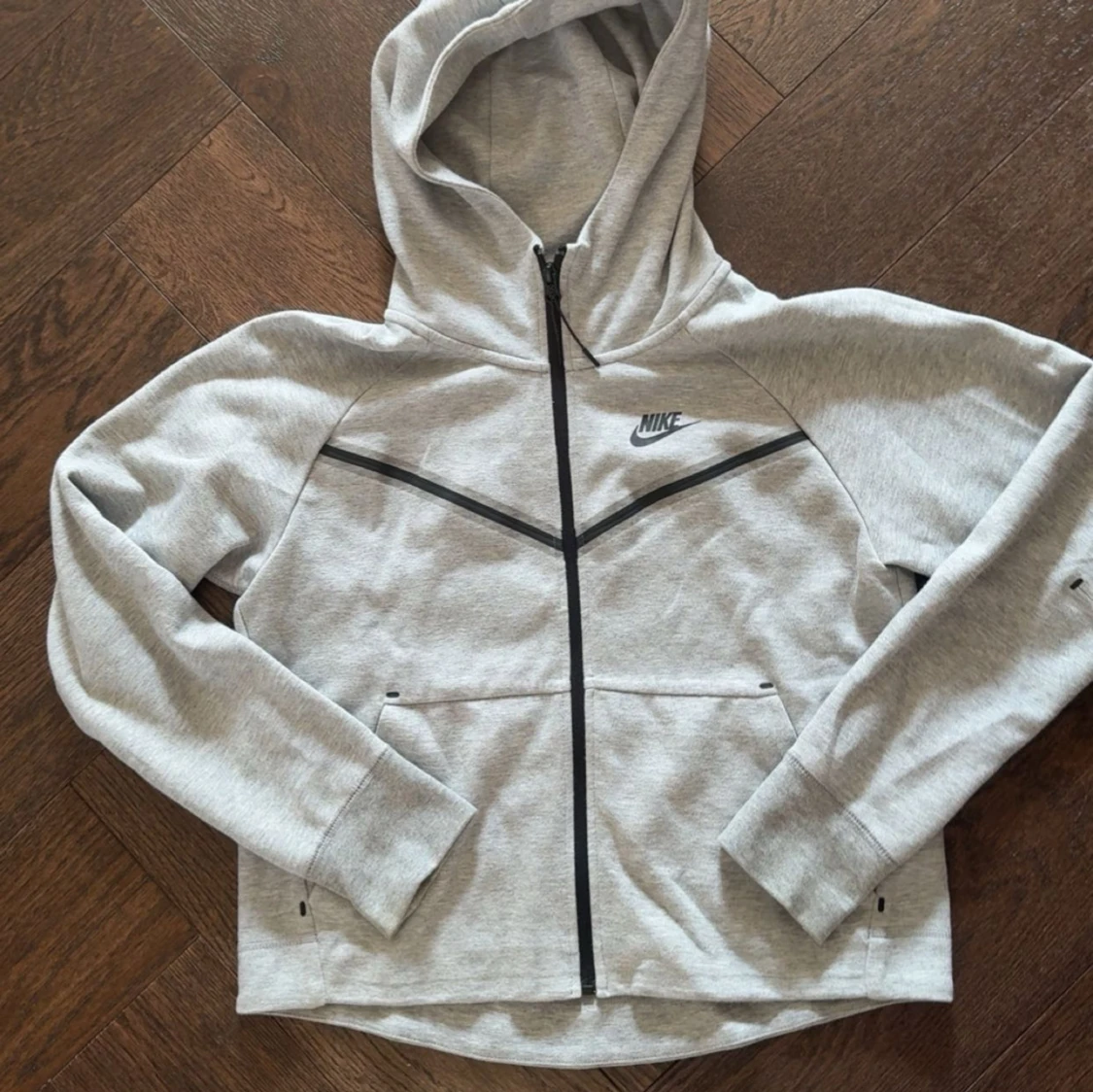 Grå nike tech kofta XS - 1