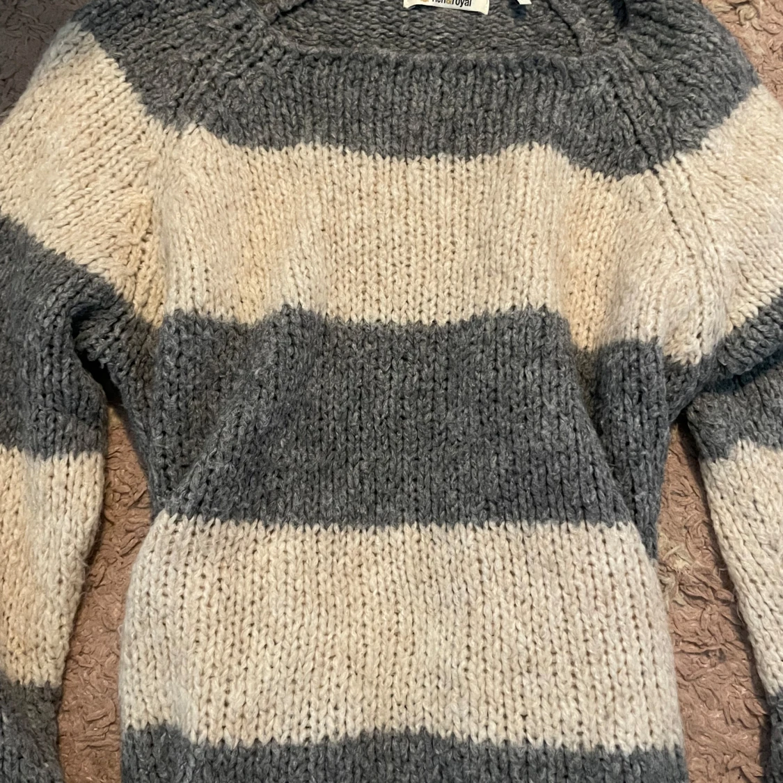 Randig stickad tröja från Rich & Royal - 1