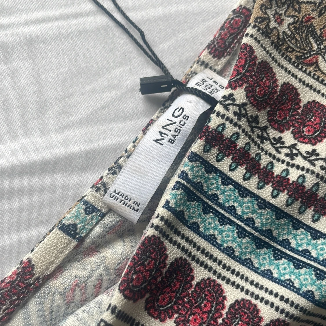 Mönstrad sommarklänning från Mango - 2