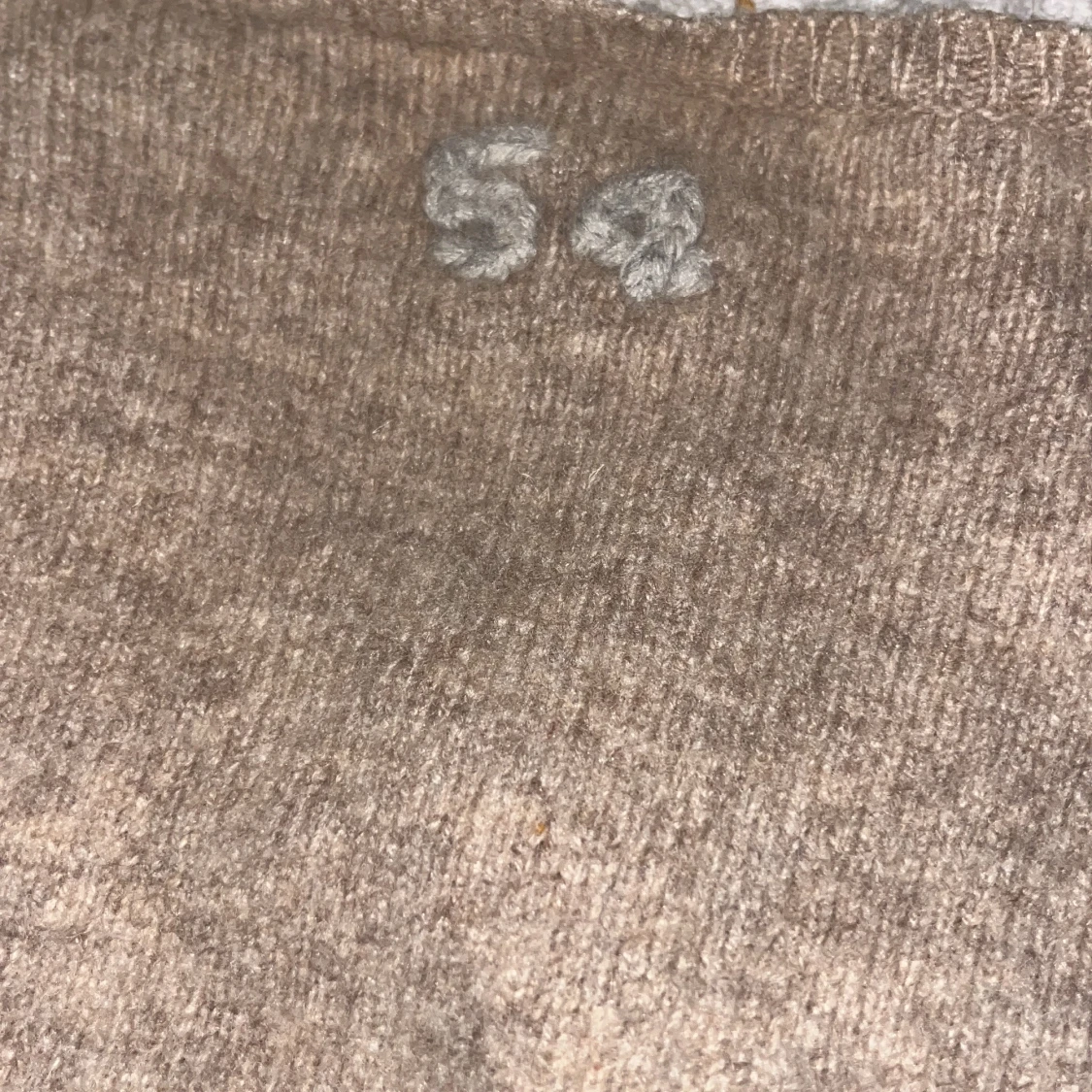 Beige stickad Odd Molly tröja v-ringad - 3