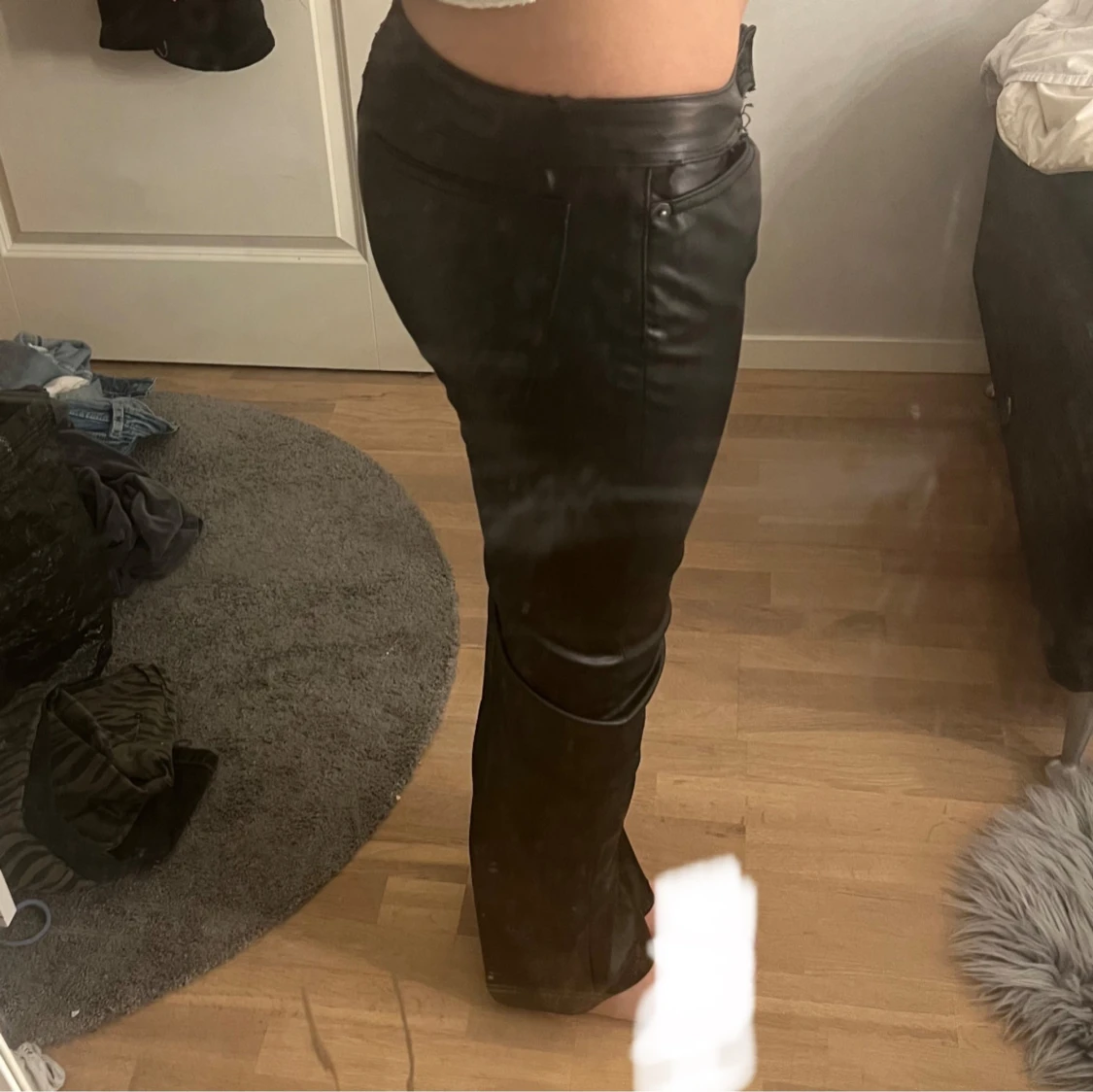 Svarta skinnbyxor - 3