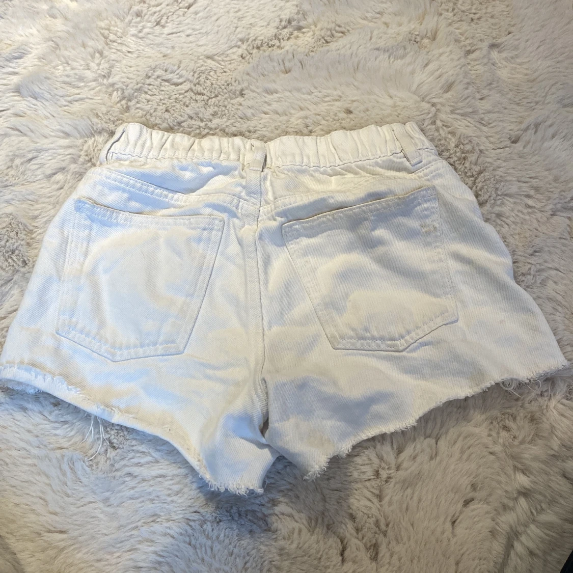 Vita jeansshorts från Zara - 1