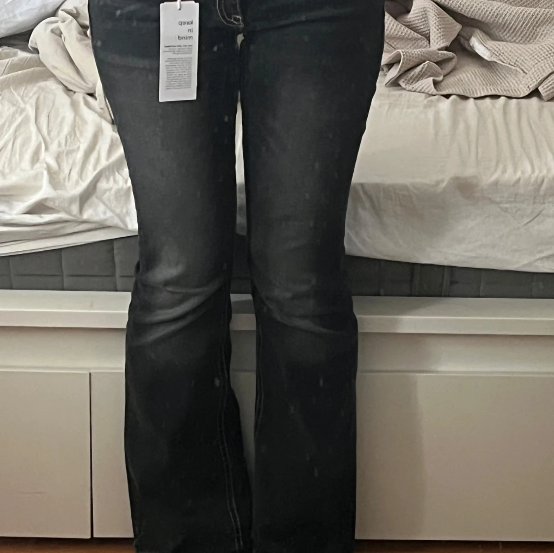 Gråa/svarta bootcut jeans Gina tricot  - 1