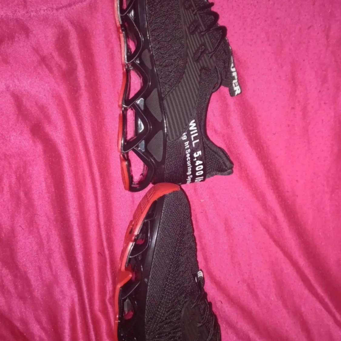 Svarta sneakers med transparent sula - 2