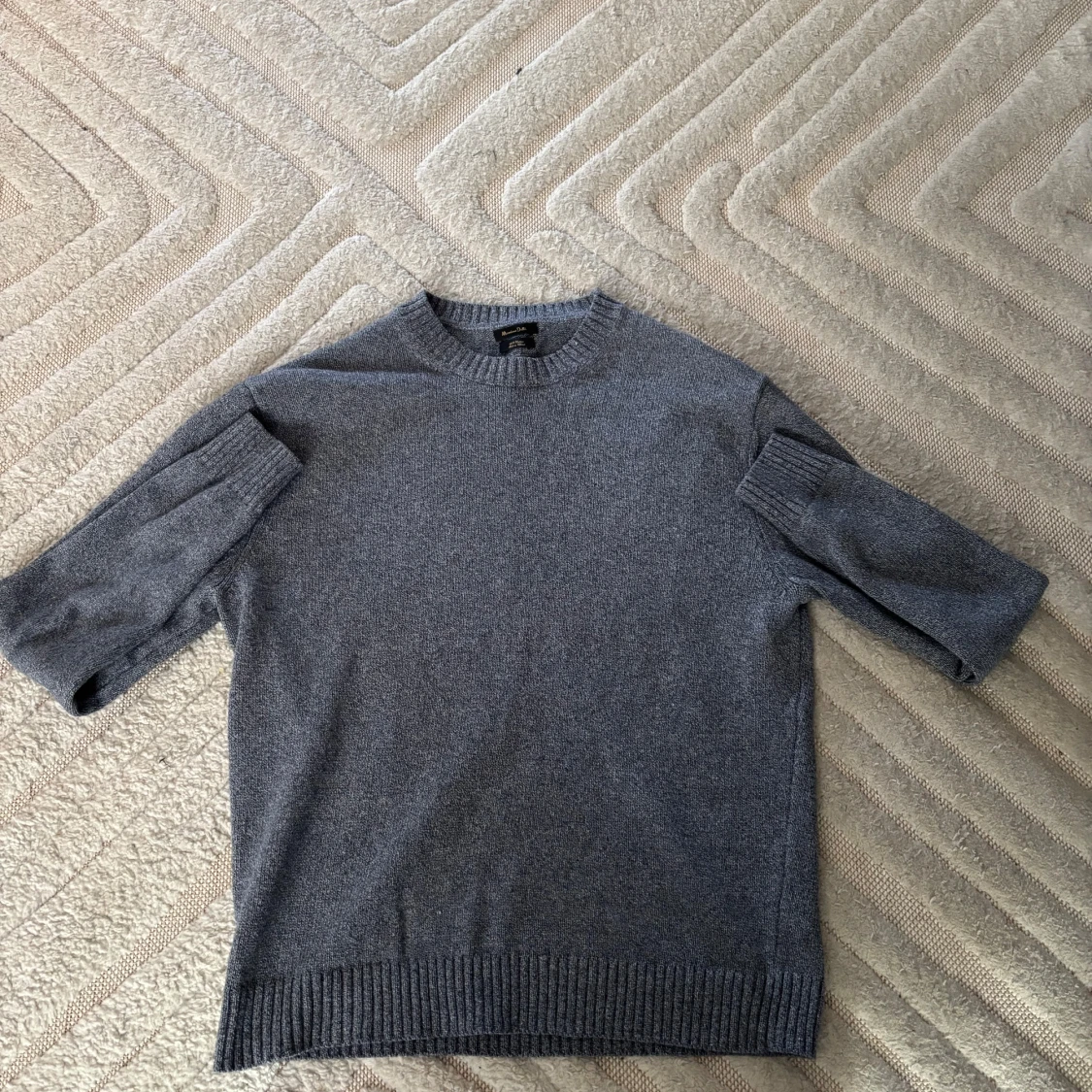 Grå tröja från Massimo Dutti