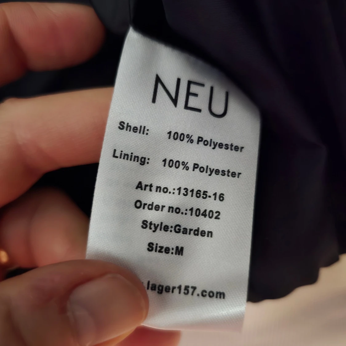 Svart och vit tunn jacka med broderad trana - 3