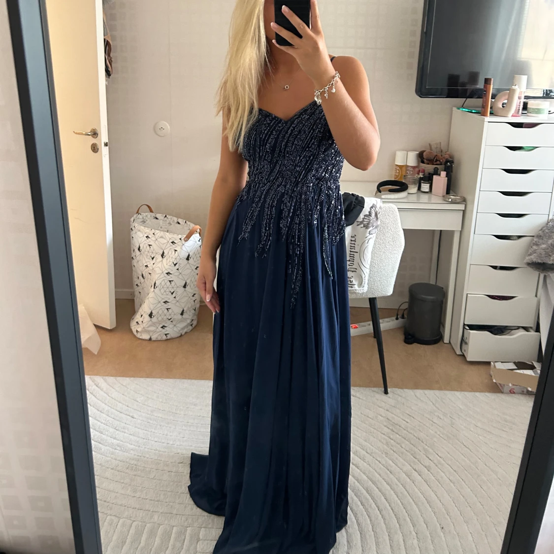 Marinblå balklänning  - 1