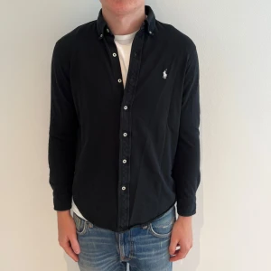 Ralph lauren skjorta - Köp sker via vår hemsida - ricodelluxury.com