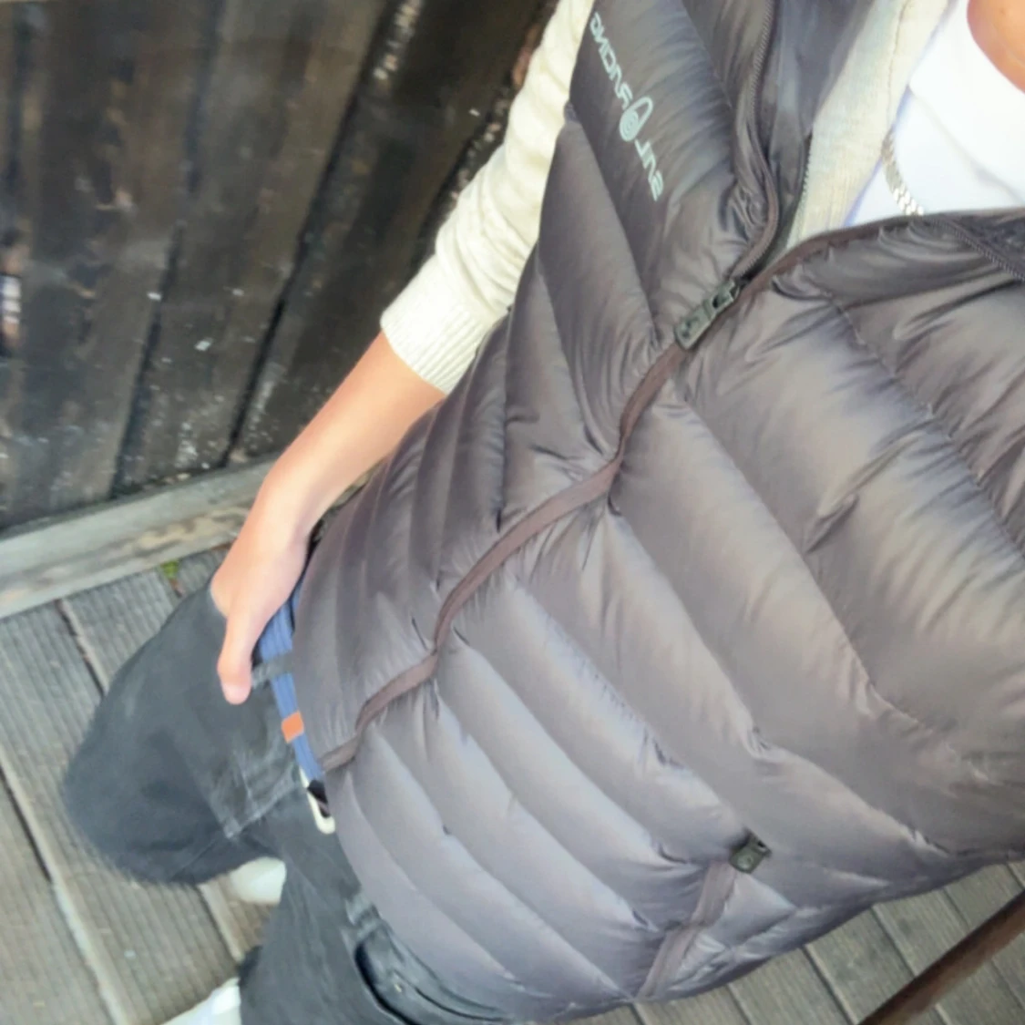 Svart dunväst från Sail Racing - 2