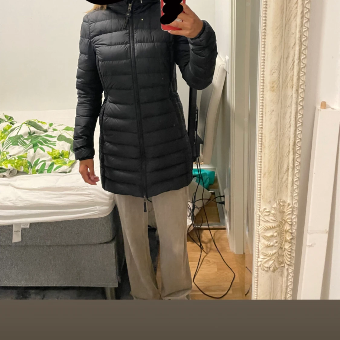 Svart lång dunjacka Parajumpers