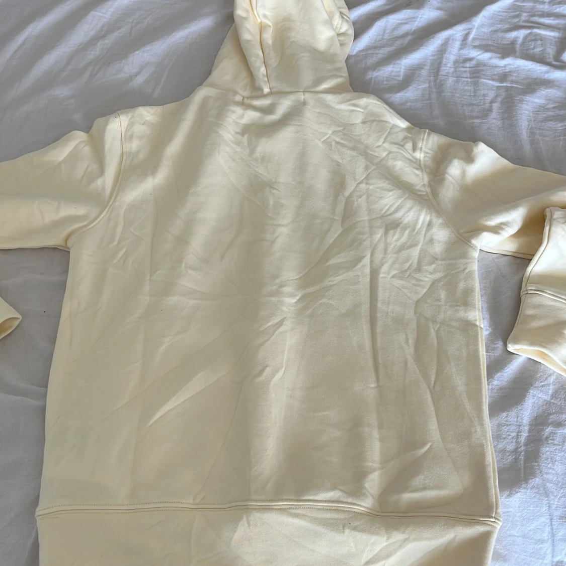 Beige hoodie Comme des Garçons Play - 1
