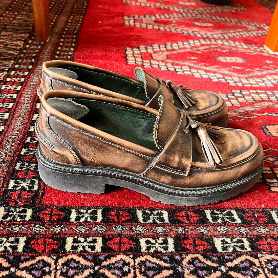 Bruna loafers i läder med tofsar strl 38 - 2