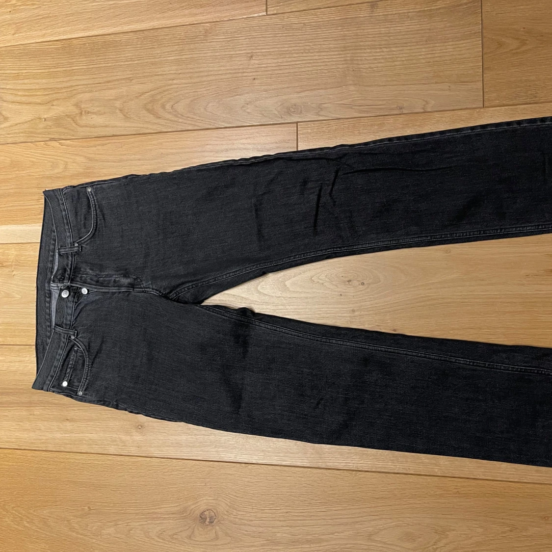 Svarta jeansbyxor med raka ben, W30 L32