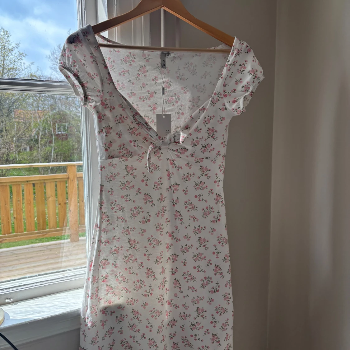 Supersöt blommig klänning från Nelly!🌸 - 3