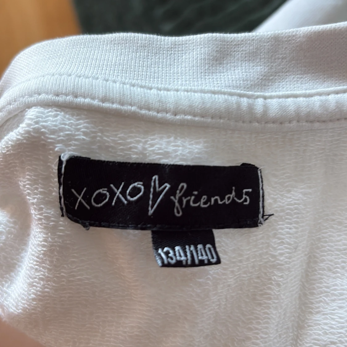 Vit tjocktröja  - 2