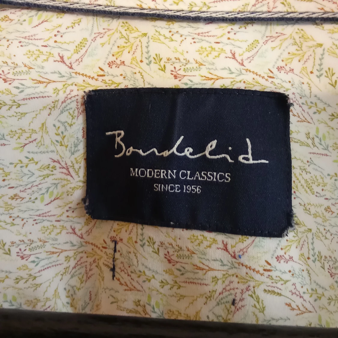 Vit blommig skjorta från Bondelid - 2