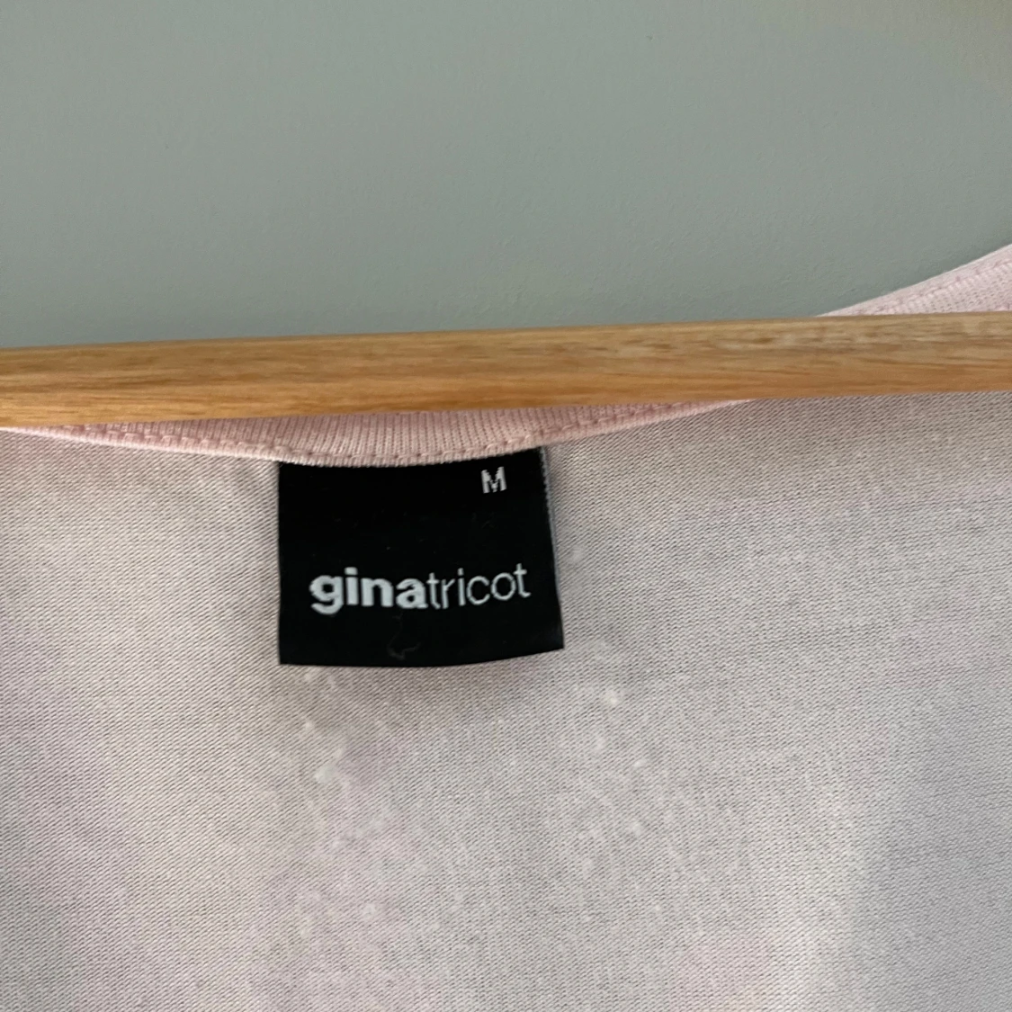 Ljusrosa topp från Gina Tricot - 2