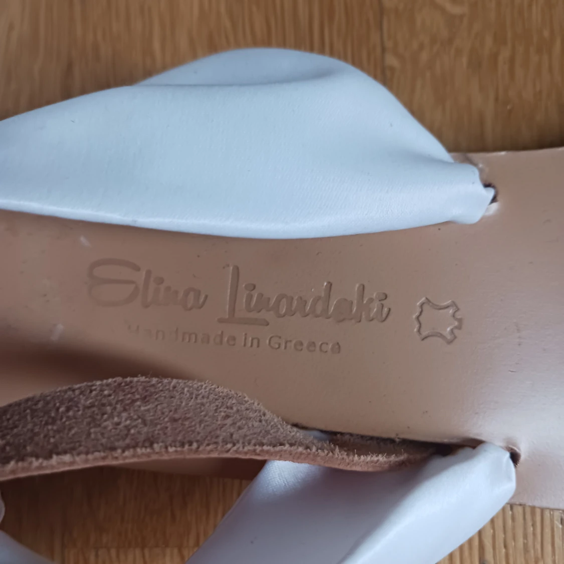 Elina Linardaki handgjorda tofflor - 2