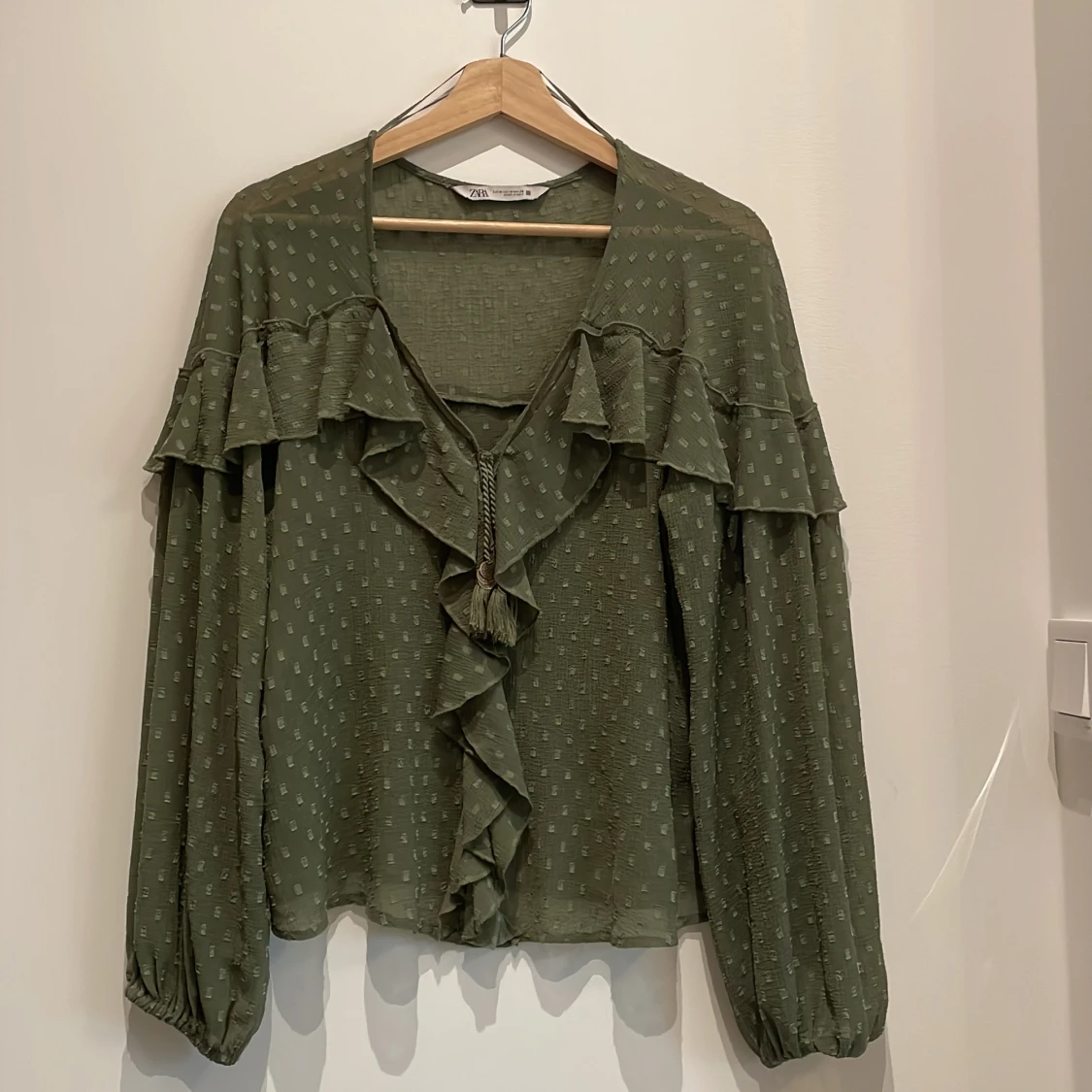 Grön tunn blus från Zara