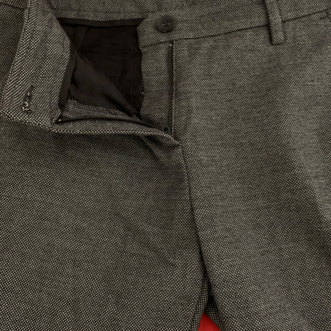 Grå kostymbyxor från Benetton - 2