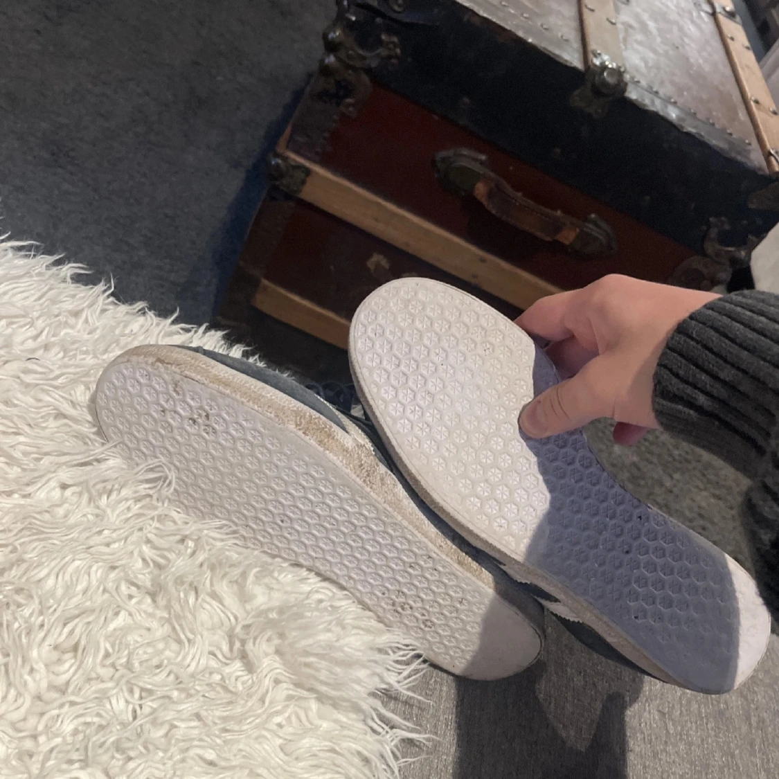 Adidas Gazelle grå/vita sneakers - 1