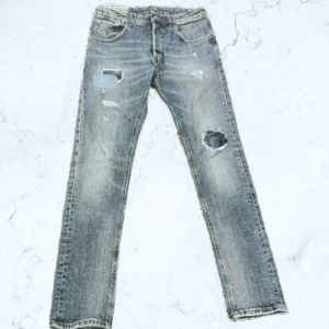 Dondup Jeans - Dondup Jeans | Skick 9/10 (Använda men inte slitna) | Size - 31 | Nypris 2-3000kr | Fraktar via PostNord eller InstaBox på köparens bekostnad | Hör av dig vid frågor eller funderingar // Restock 