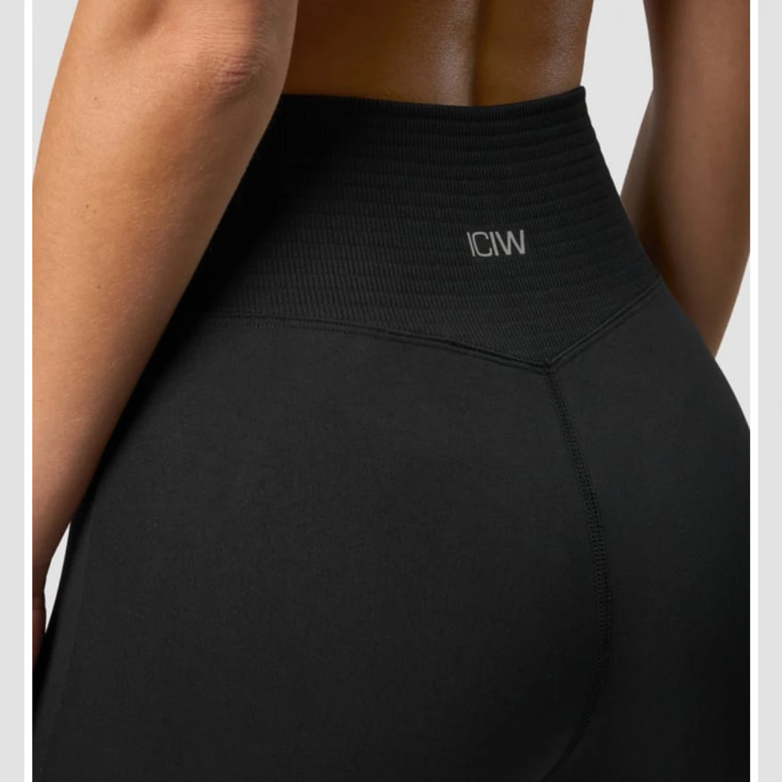 Svarta yogapants från ICANIWILL - 3