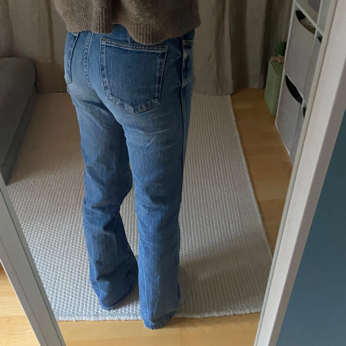 Blå jeans med bootcut - 1