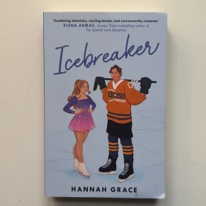 Icebreaker - Säljer boken ”Icebreaker” skriven av Hannah Grace. Engelsk bok! Finns en liten defekt (se sista bild) Kom privat vid frågor 💞