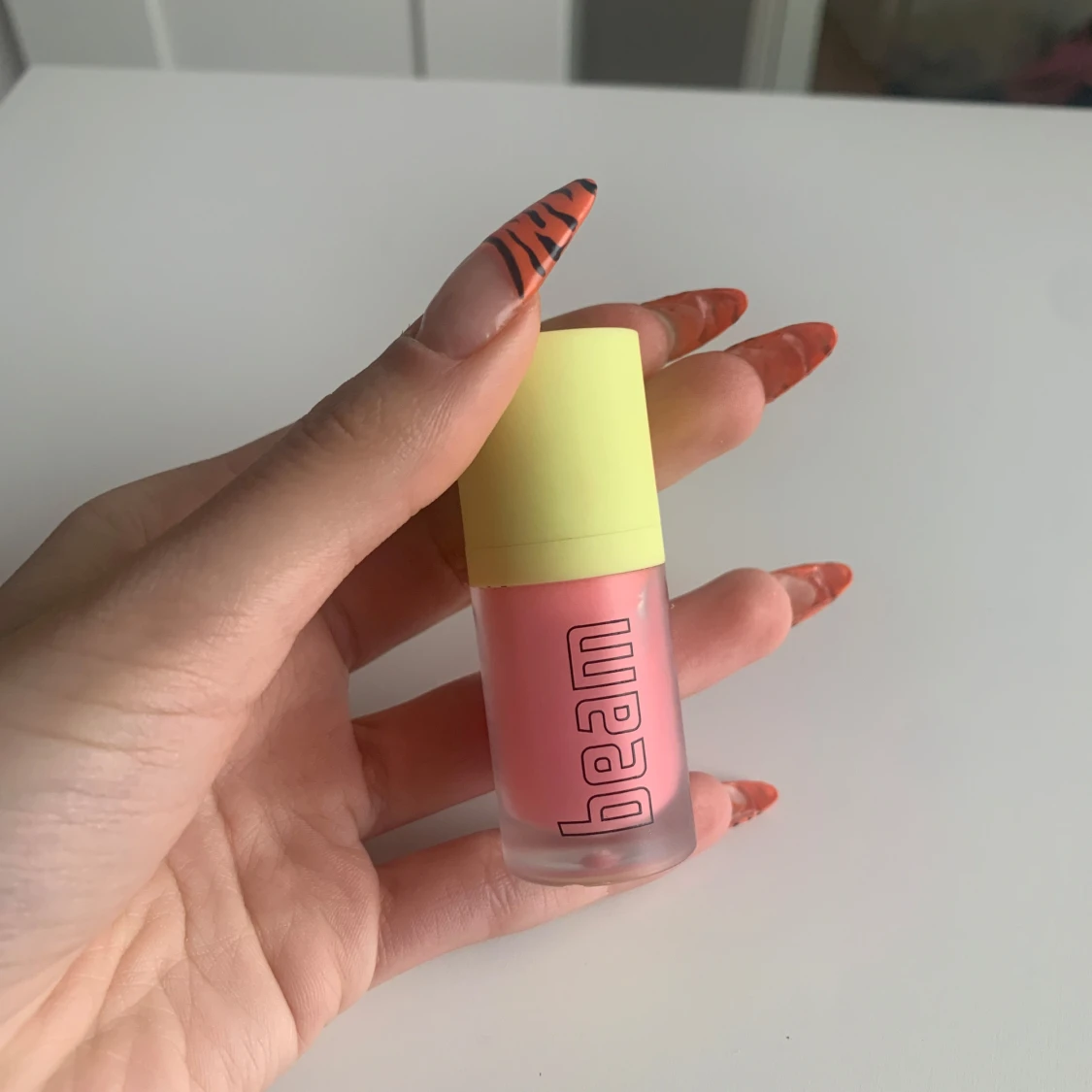 Läppglans Strawberry Swirl från Made by Mitchell