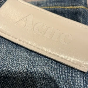 Acne jeans - Jätte fina acne jeans, ganska slim ca 28x32