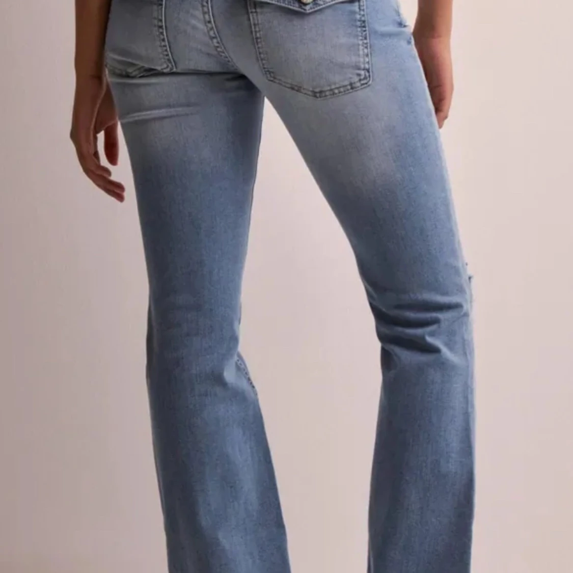 Ljusblå lågmidjade bootcut jeans - 1