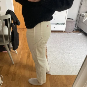 Jeans Dickies - Snygga ljusa cargojeans från Dickies