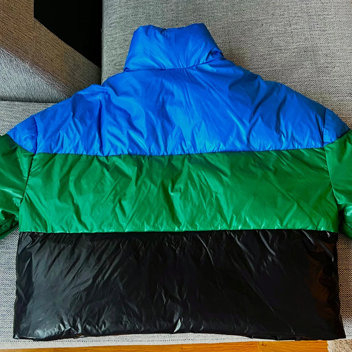 Blå, grön, svart Levi’s pufferjacka - 1