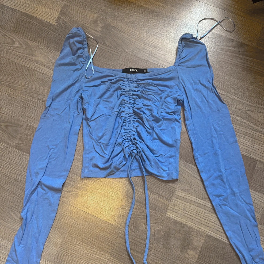 Blå långärmad topp