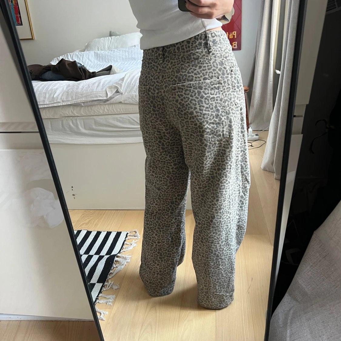Leopardmönstrade byxor från Zara - 2