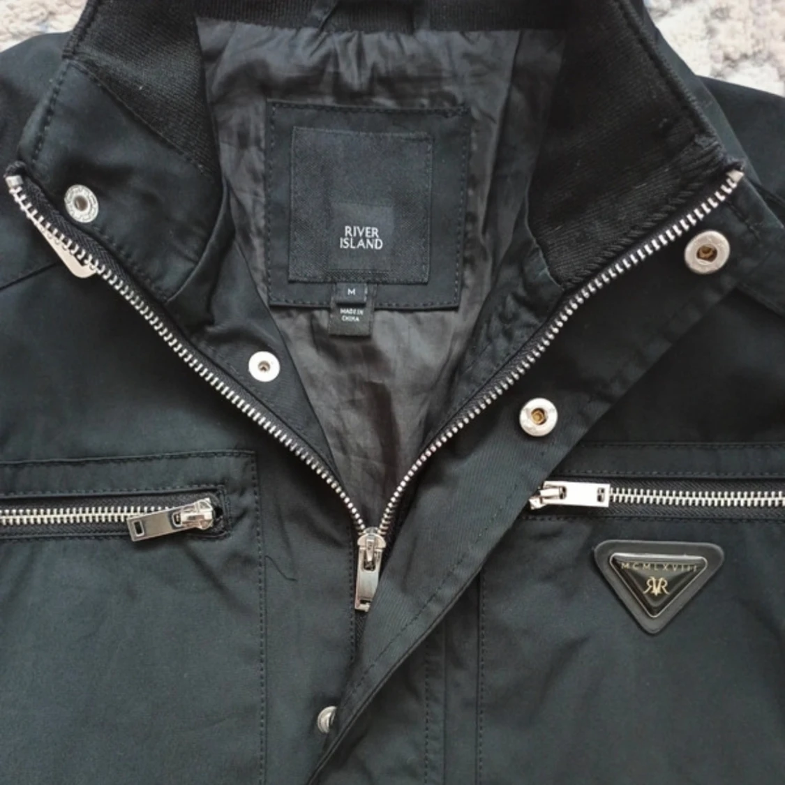 Svart fieldjacka från River Island - 2