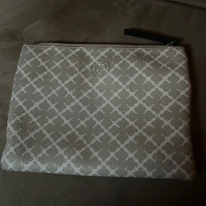 Malene Birger  - Säljer nu min fina Malene Birger väska då den inte kommer till användning, fint skick