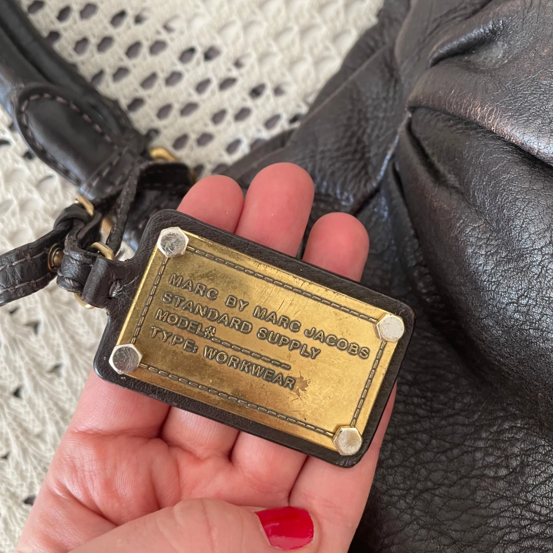 Mörkbrun läder väska från Marc Jacobs - 2