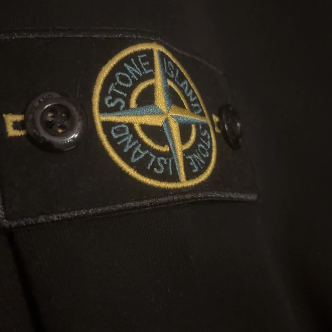 Svart tröja från Stone Island - 1