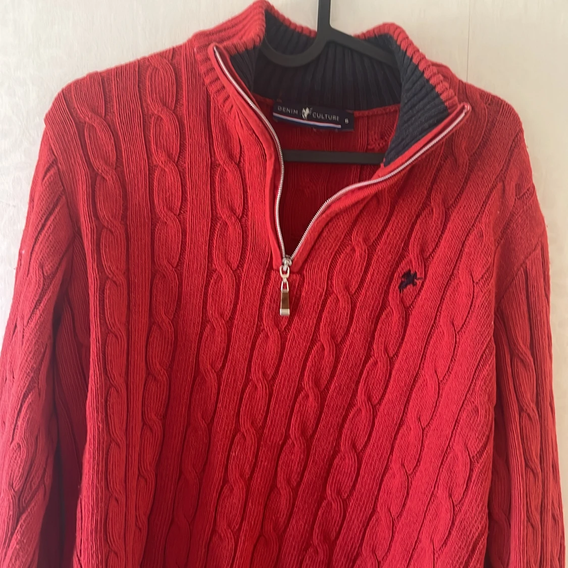 Röd stickad tröja från Denim Culture - 4