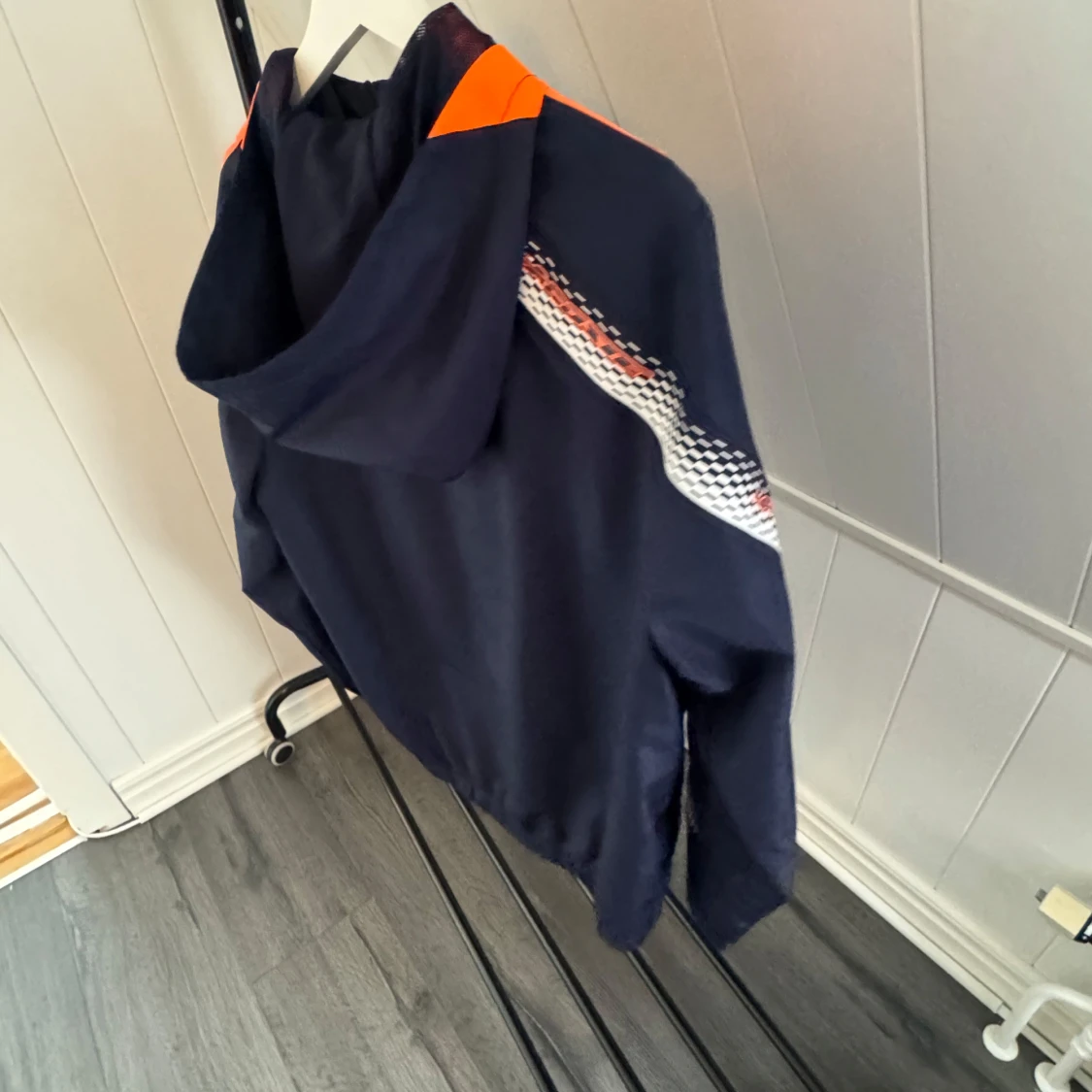 Mörkblå vindjacka från Lacoste - 2