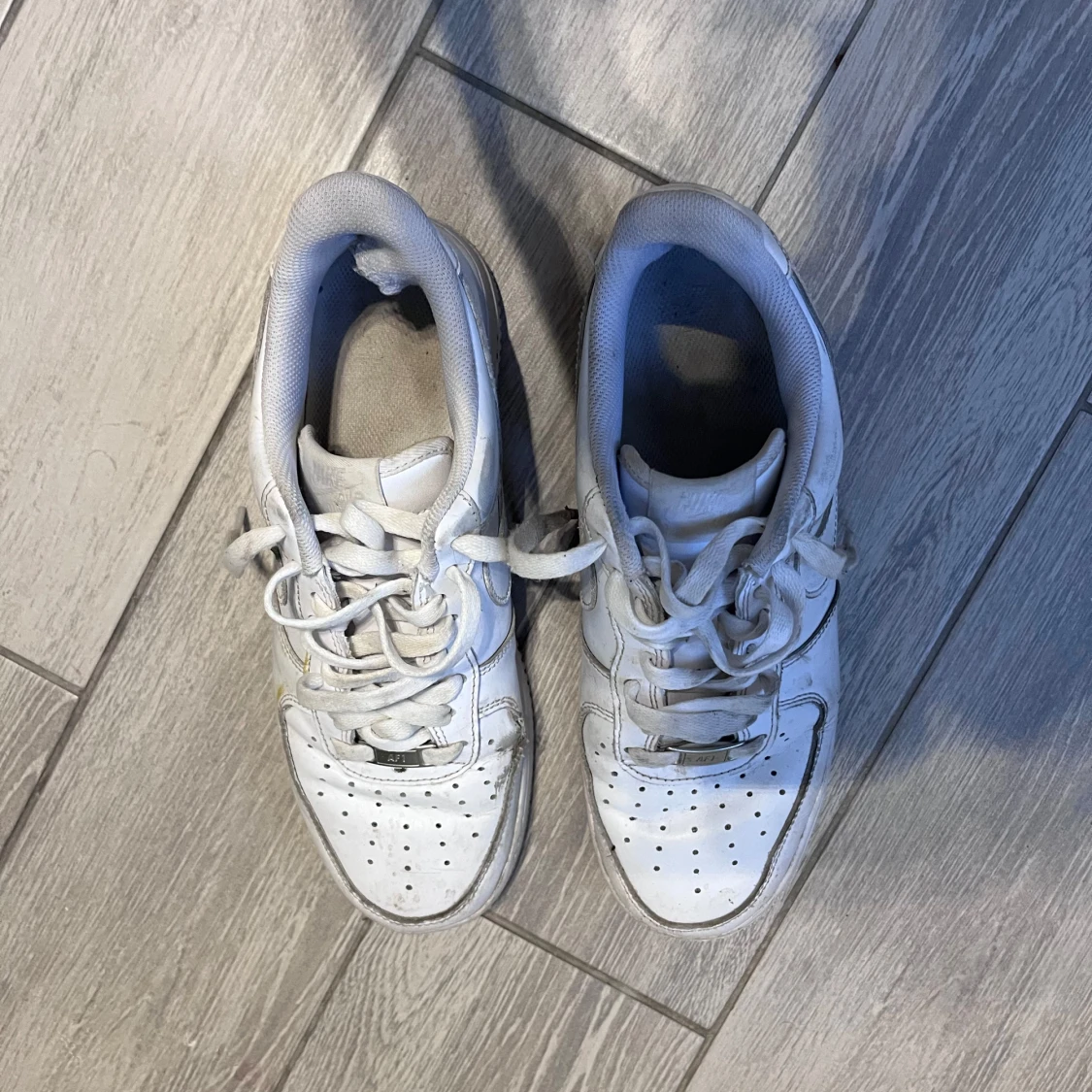 Vita Nike Air Force 1 sneakers