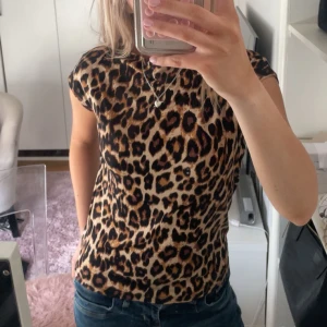 Leopard topp - Snygg topp som nästan aldrig används! 