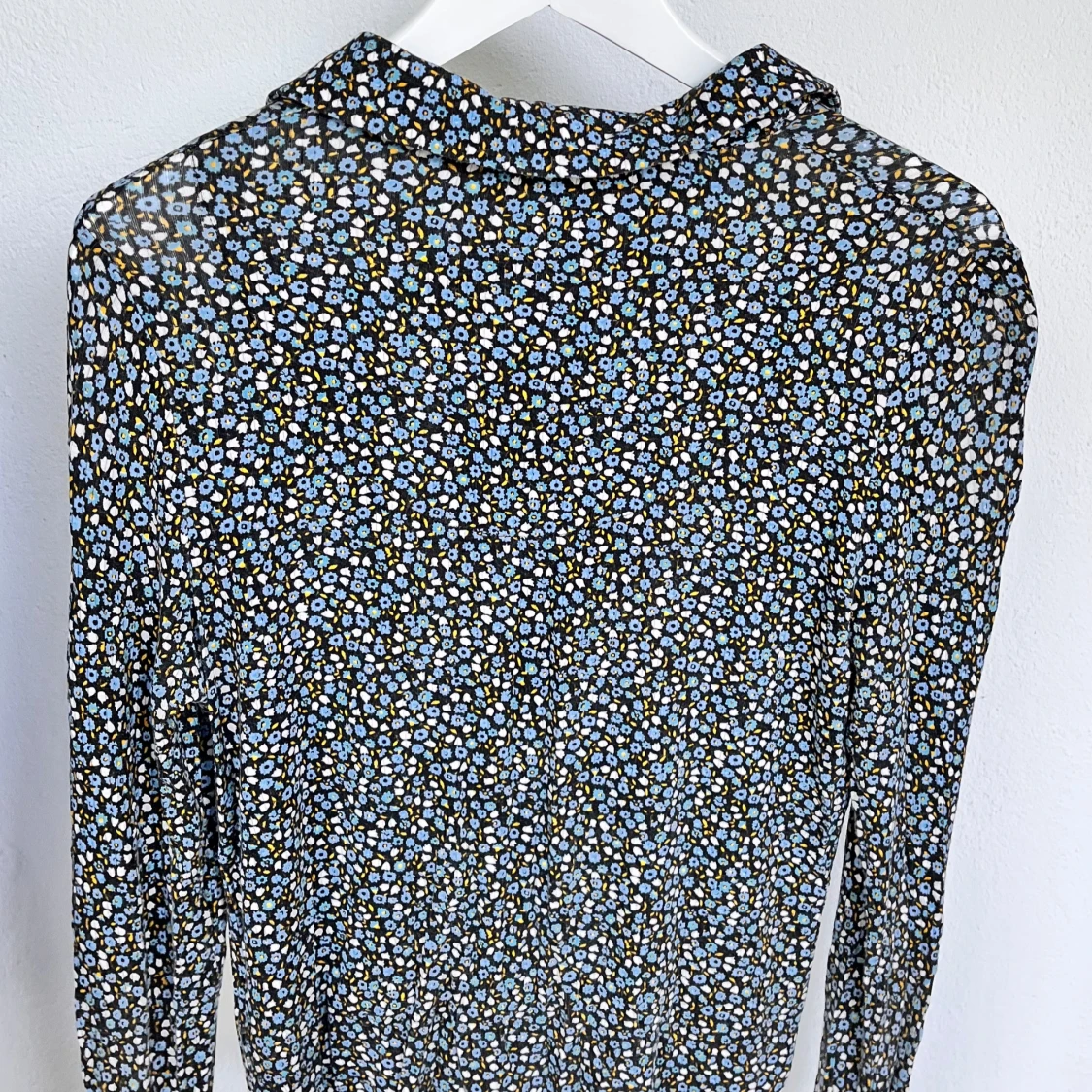 Blommig skjorta från Cooperative  - 1