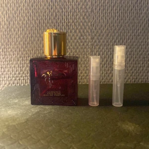 Versace Eros Flame Eau de Parfum samples - Versace Eros flame samples 1,2,3 ml.                        Pris: 1 ml=11kr, 2 ml=19kr, 3 ml=28kr