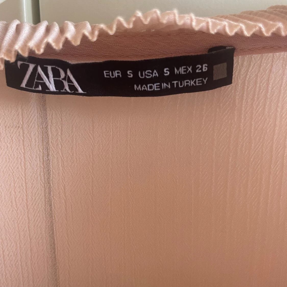 Rosa volangblus från Zara - 1